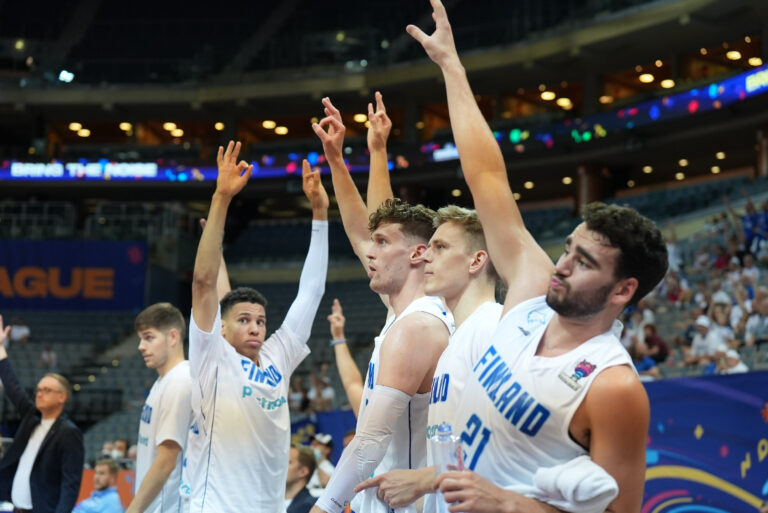 Susijengi tyylitteli Hollannin kumoon alkulohkon päätösottelussa