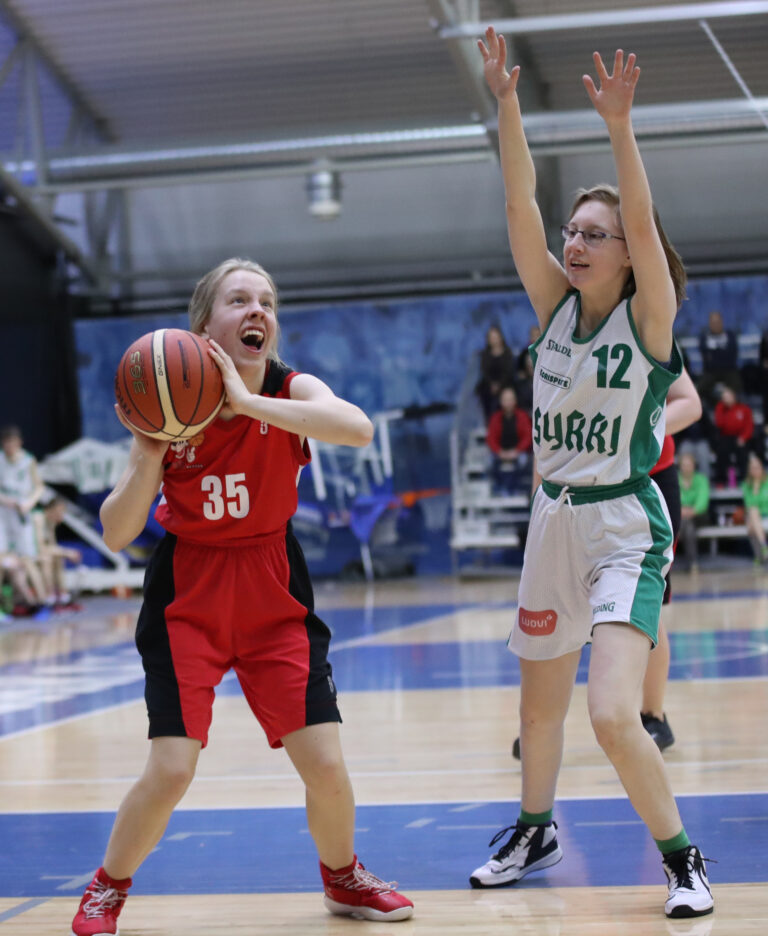 Koriksen riemua Unified-koriksen lopputurnauksessa Kisakalliossa