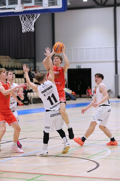 Benjamin Granström palkittiin joukkueensa parhaana pelaajana. Kuva: Marko Hänninen