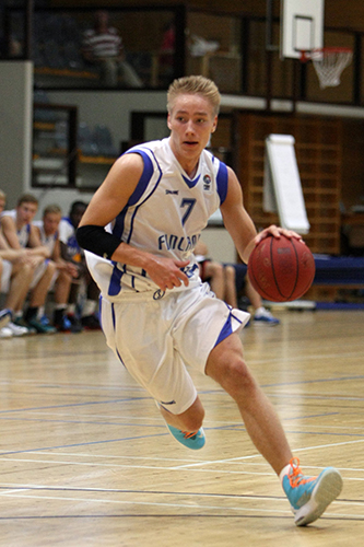 Ura Basket tasoitti tilit Divari B:n välierissä