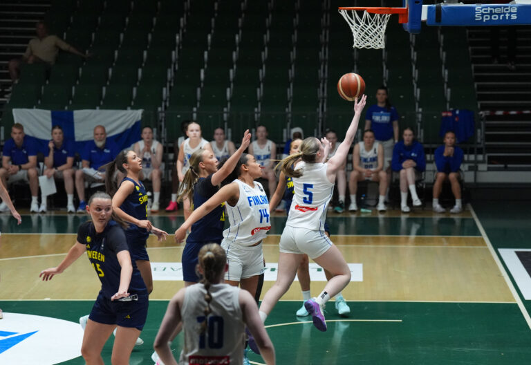Suomen 18-vuotiaiden tyttöjen voittoputki sai jatkoa