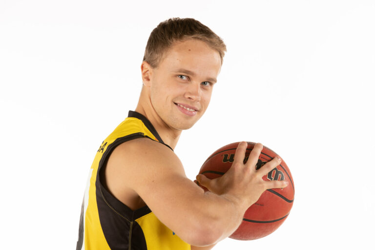 Korisliiga-ennakko: Ura Basketin Marius Van Andringaa kiinnostaa omien pistetilastojen sijaan voitot