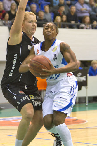 Peli-Karhut murskasi Energia Teamin