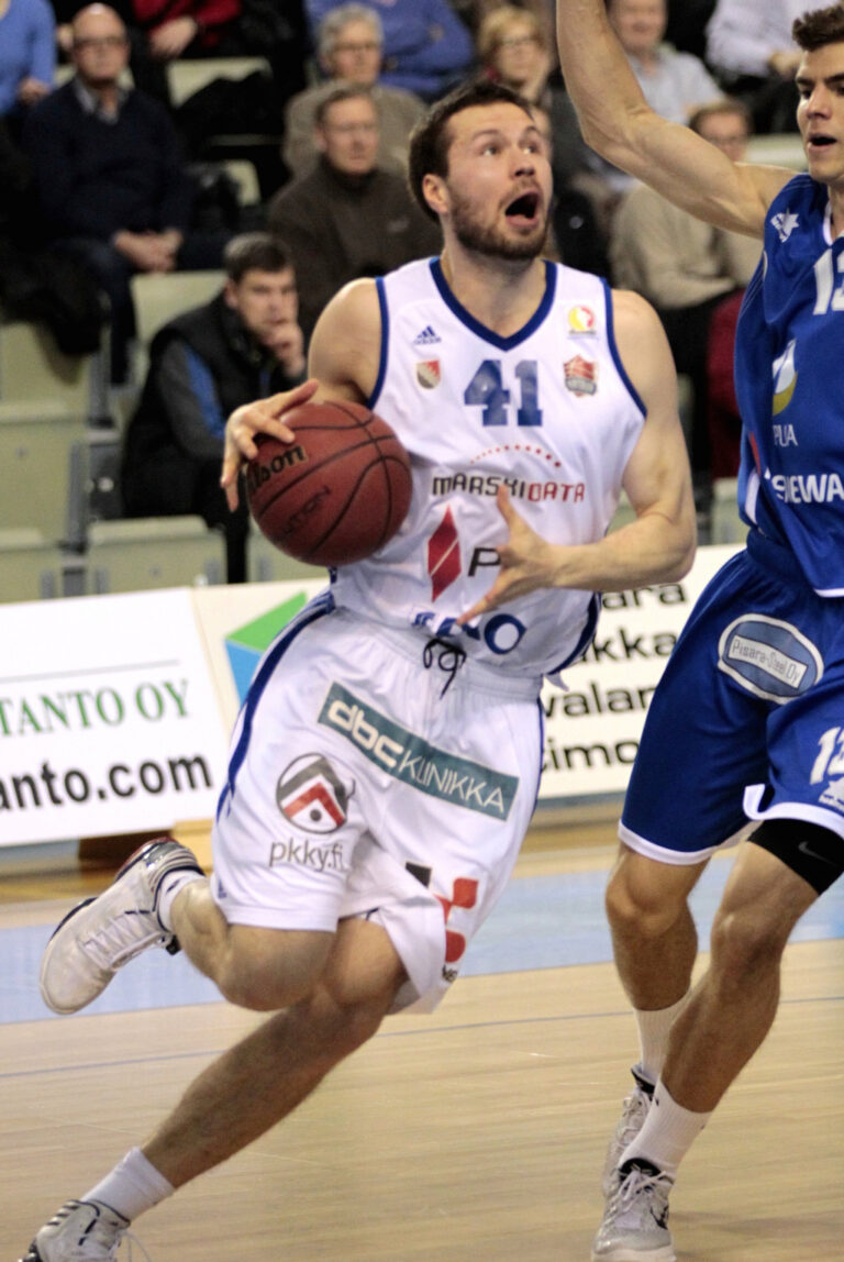 Vesa Mäkäläinen palaa Kataja Basketin riveihin