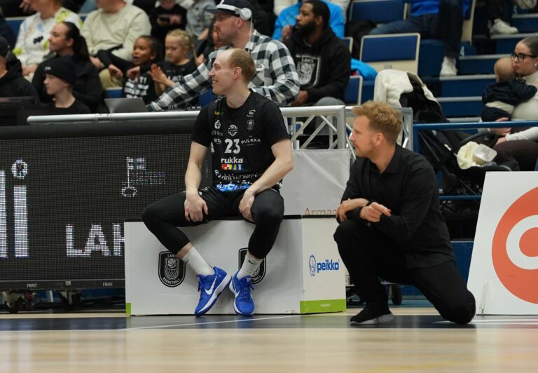 Lahti ja Pyrintö paransivat kumpikin asemiaan playoff-paikan tavoittelussa