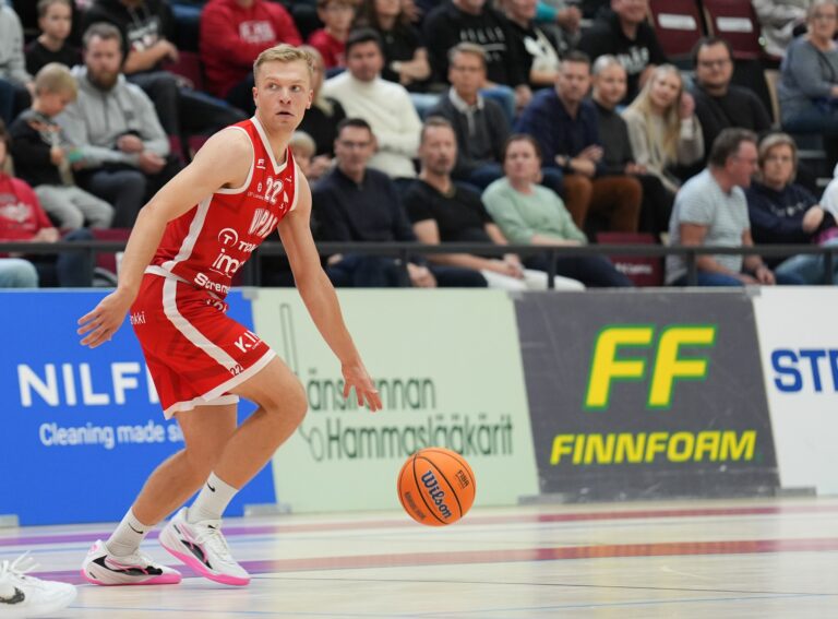 Korisliiga-ennakko: Enemmän kuin vain työtovereita – Eero Innamaa näkee valtavan arvon Vilppaan yhteisöllisyydessä