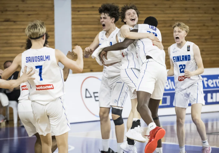 Sudenpennut jatkaa A-divisioonassa poikien U16 EM-kisoissa! Georgia kaatui jatkoajan kautta