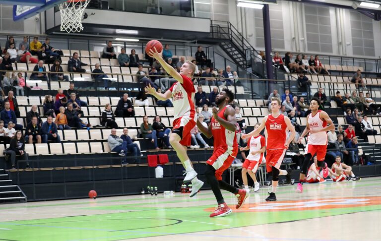 Korisliiga-joukkueita tulessa Hanhivaara-turnauksesta, Elisa Viihde tiiviisti mukana