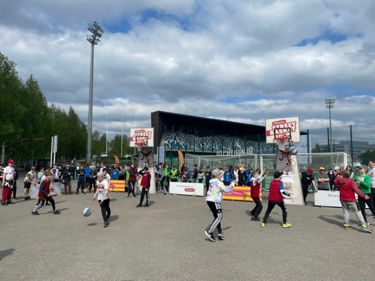 Pirkka Street Basket liikutti lapsia Rovaniemellä