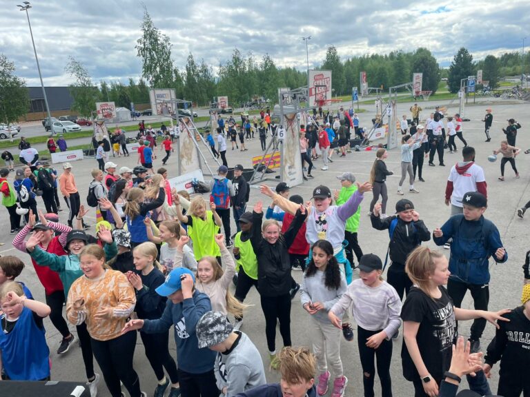Oulussa hieno loppuhuipennus Pirkka Street Basket -kiertueelle