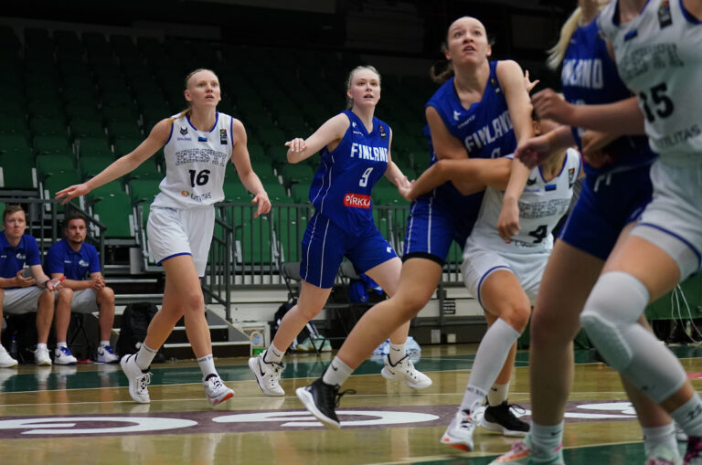 Turkki pääsi maksamaan kalavelat Suomen 18-vuotiaiden tyttöjen maajoukkueelle