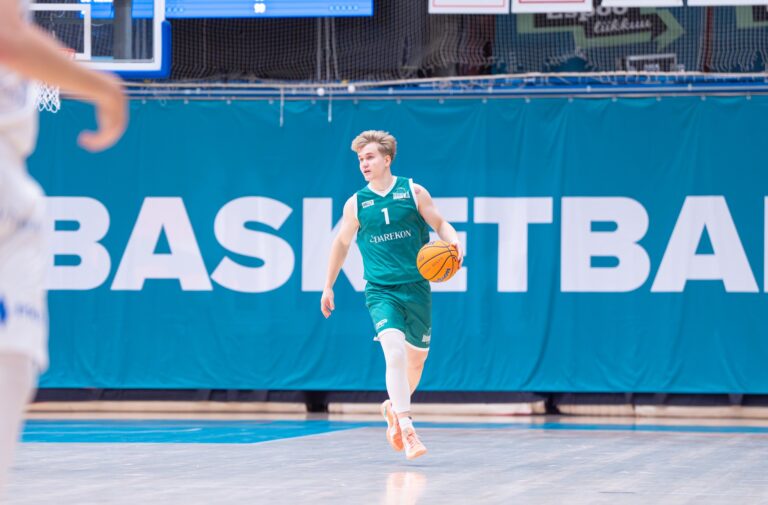 Lauri Kallio jatkosopimukseen Hongan kanssa