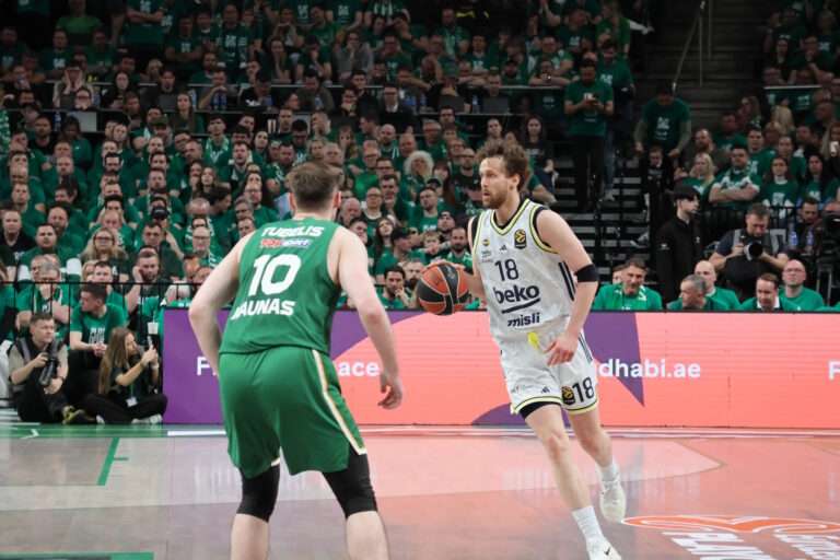 Mikael Jantusen Fenerbahce välieriin Turkissa