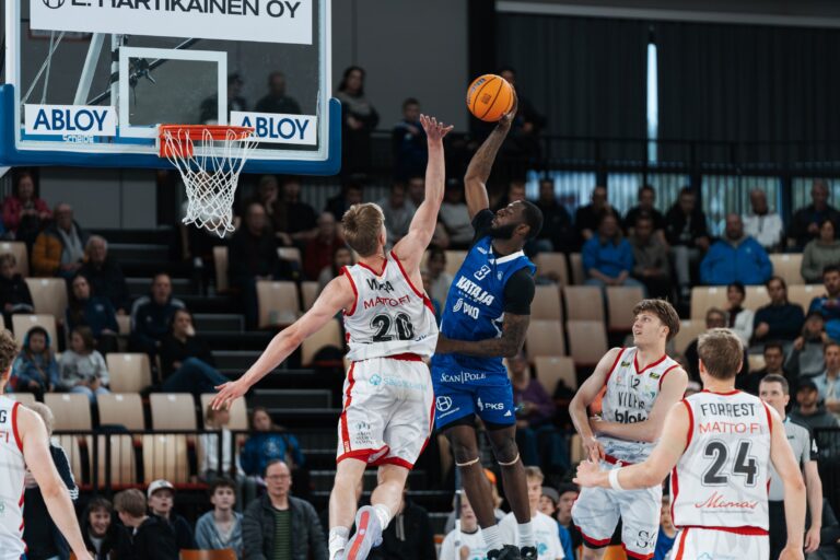 Korisliiga-finaalit saavat huikean loppuhuipennuksen: Kataja venytti sarjan seitsemänteen peliin!