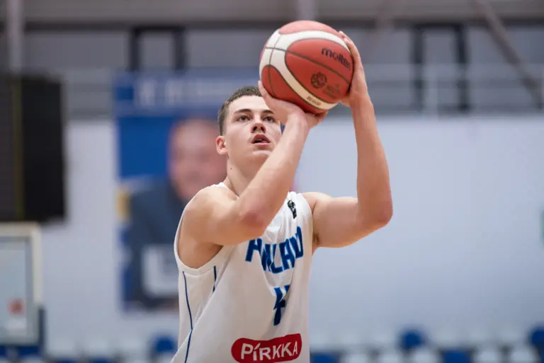 Suomen 18-vuotiaat pojat avasivat voittotilinsä EM-kisoissa
