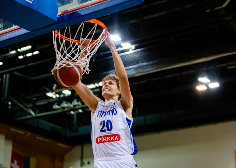 Suomen 18-vuotiaat pojat kokivat raastavan tappion EM-avauksessa