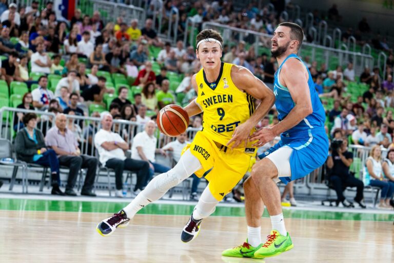 Pelle, Ludde ja pallorallia – Susijengi tietoinen Ruotsin vahvuuksista