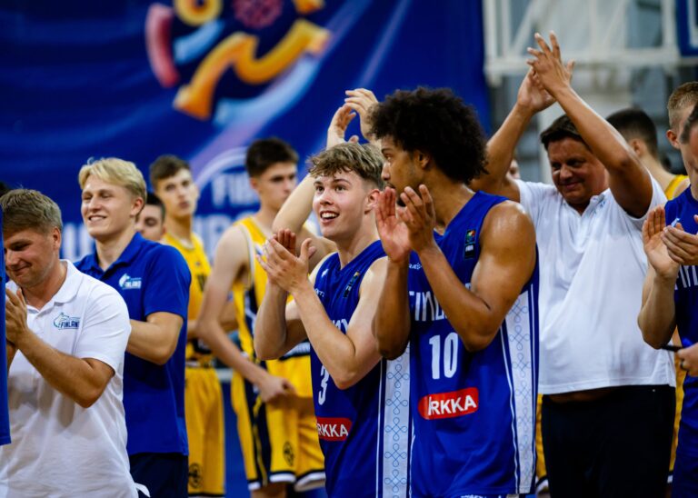 Suomen 18-vuotiaat pojat päättivät EM-kisat voittoon – Bosnia ja Hertsegovina kaatui päätösottelussa