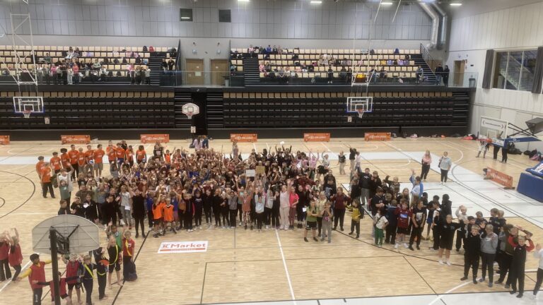 Upea Pirkka Street Basket -tapahtuma Uudessakaupungissa