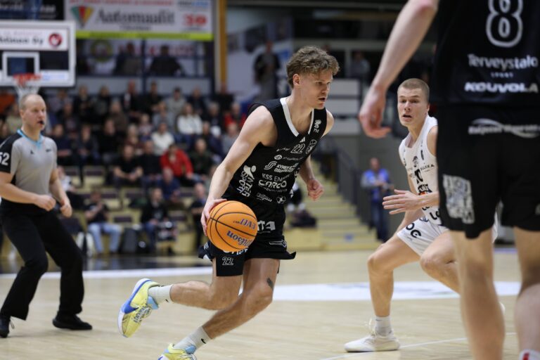 Suomen Cup: Kouvot lunasti lohkovoiton