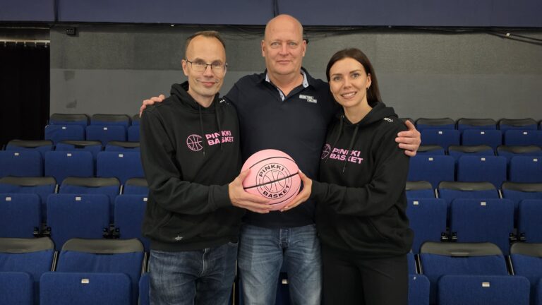 Koripalloliitto ja PinkkiBasket yhteistyöhön